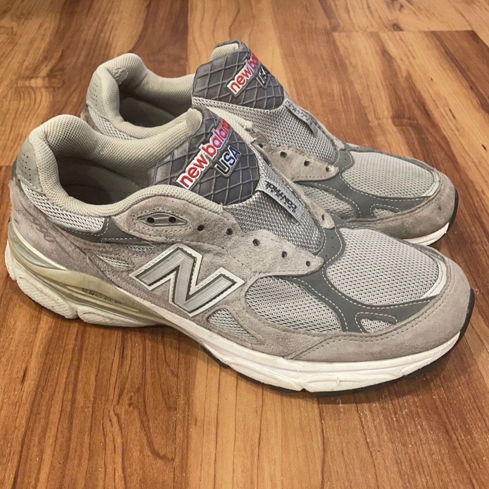 New Balance 990